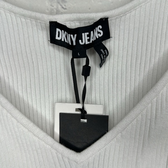 DKNY Ribbed Cropped Tank Top - Picture 4 of 7